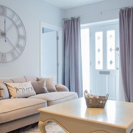 Modern Apartment With Free Parking And Wifi Stratford-upon-Avon Exteriör bild