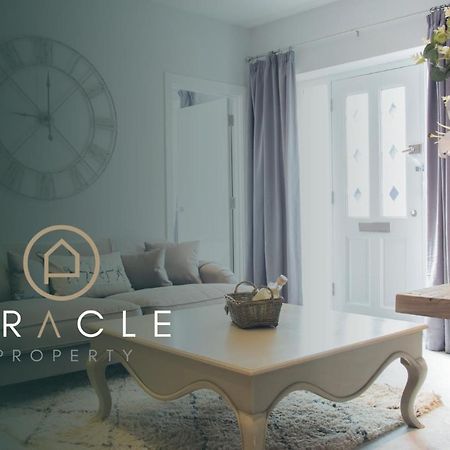 Modern Apartment With Free Parking And Wifi Stratford-upon-Avon Exteriör bild