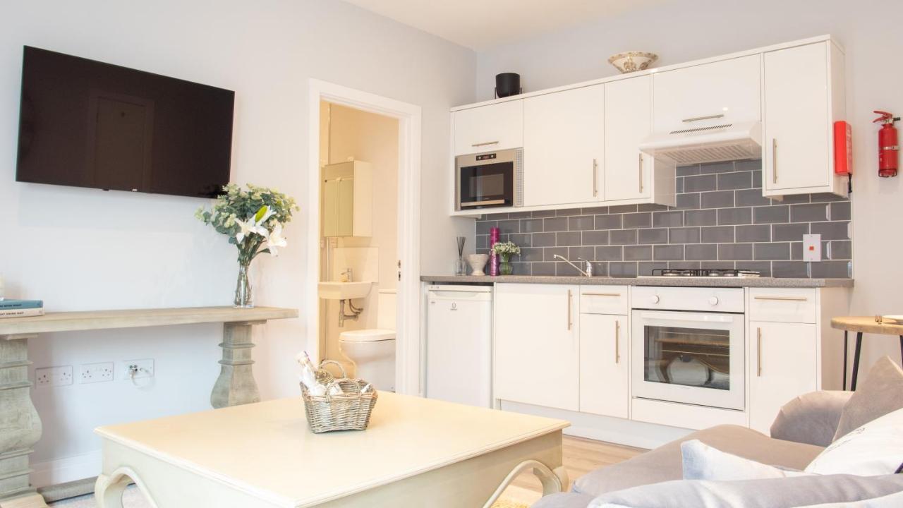 Modern Apartment With Free Parking And Wifi Stratford-upon-Avon Exteriör bild