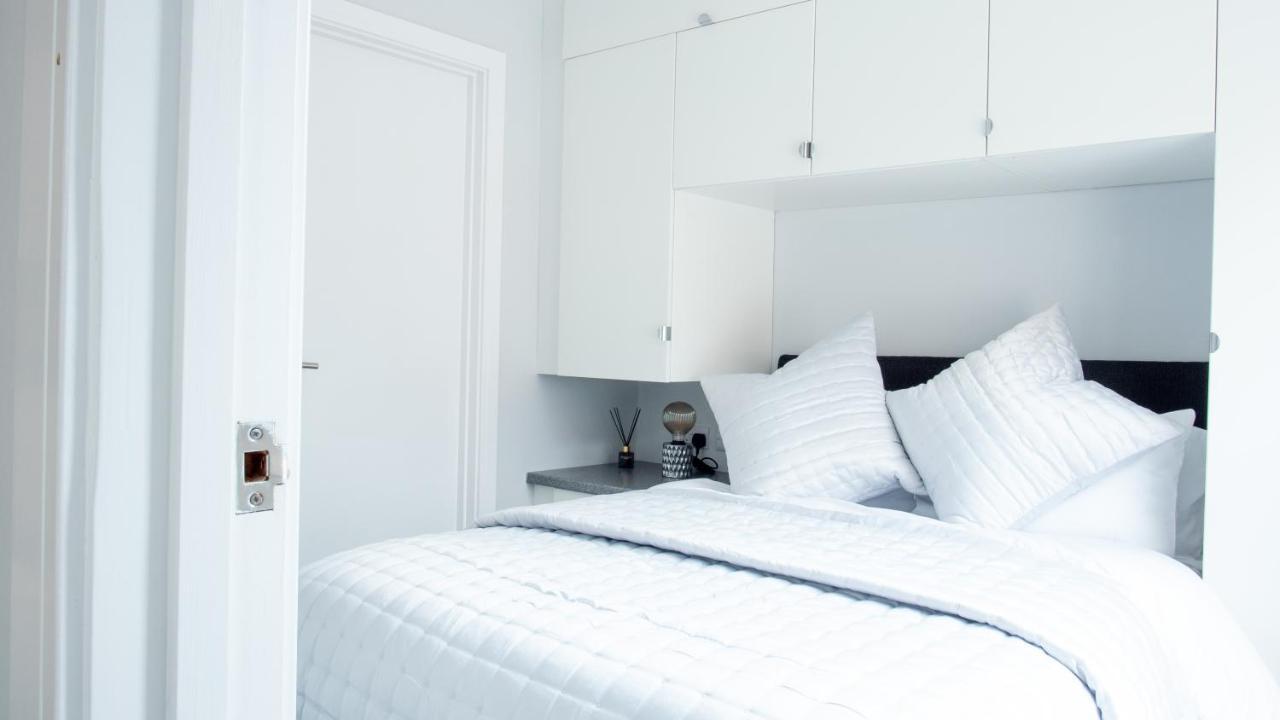Modern Apartment With Free Parking And Wifi Stratford-upon-Avon Exteriör bild